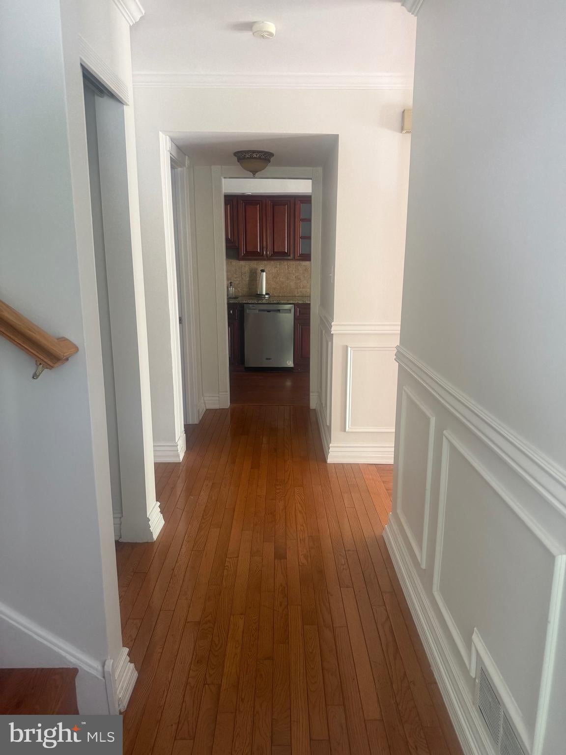 105 MONTROSE AVENUE