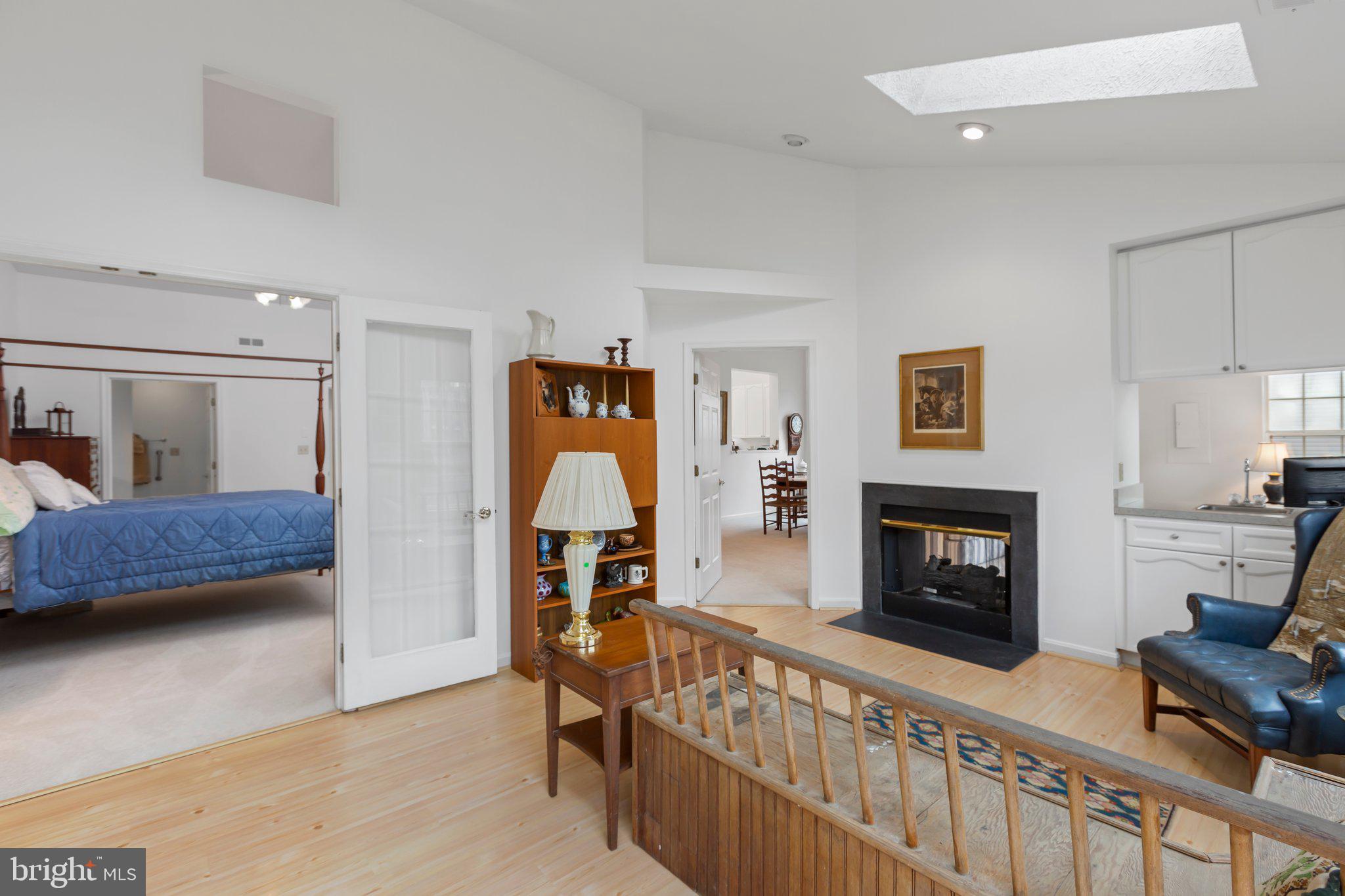 SUMMERLAKE - Residential