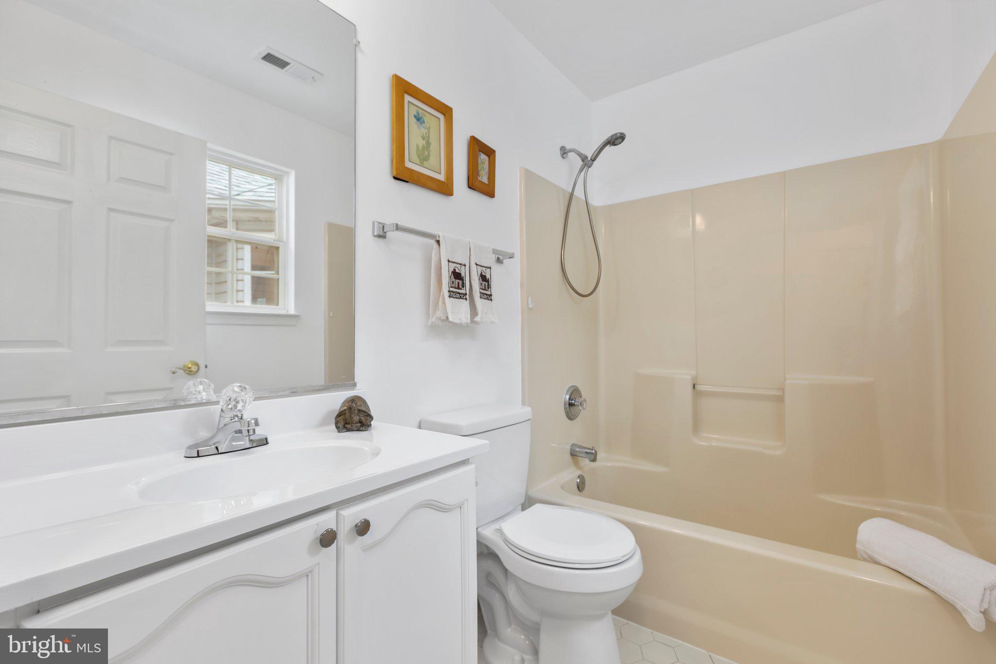 SUMMERLAKE - Residential