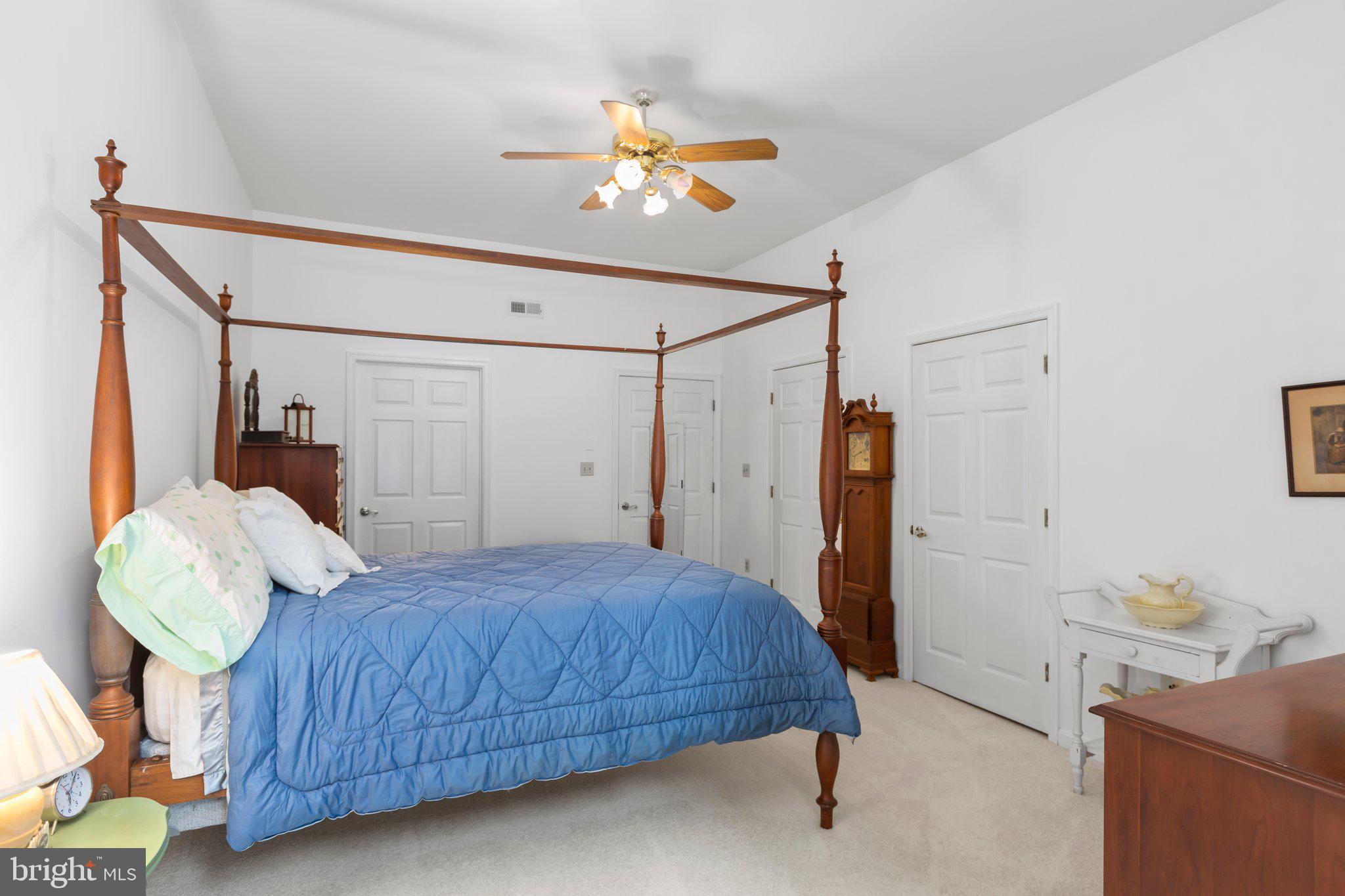 SUMMERLAKE - Residential