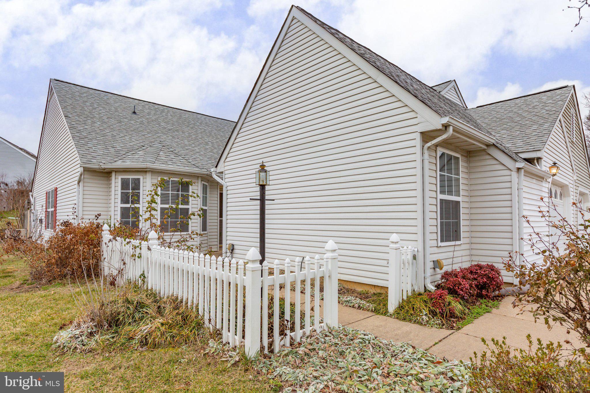 SUMMERLAKE - Residential