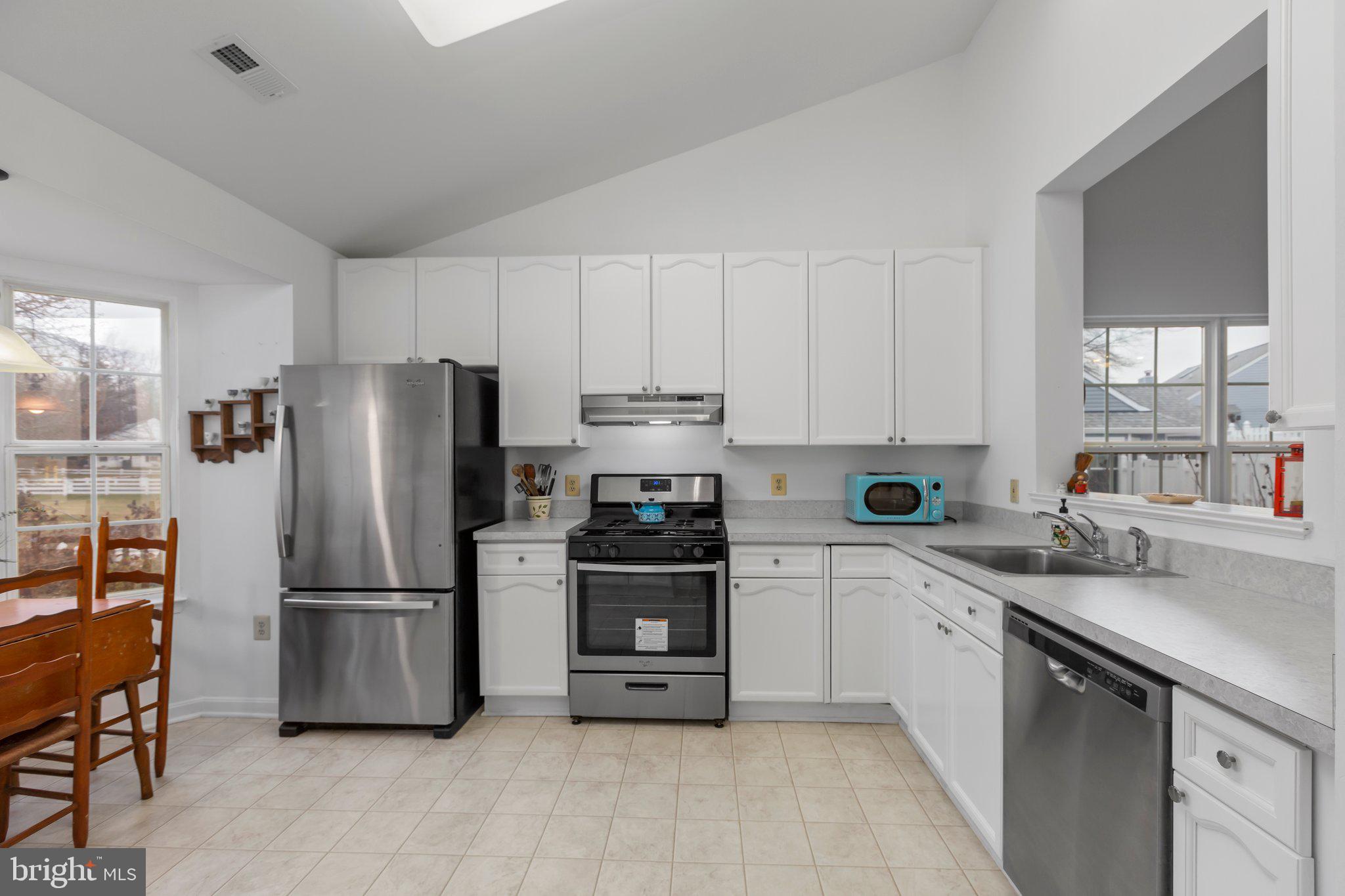 SUMMERLAKE - Residential