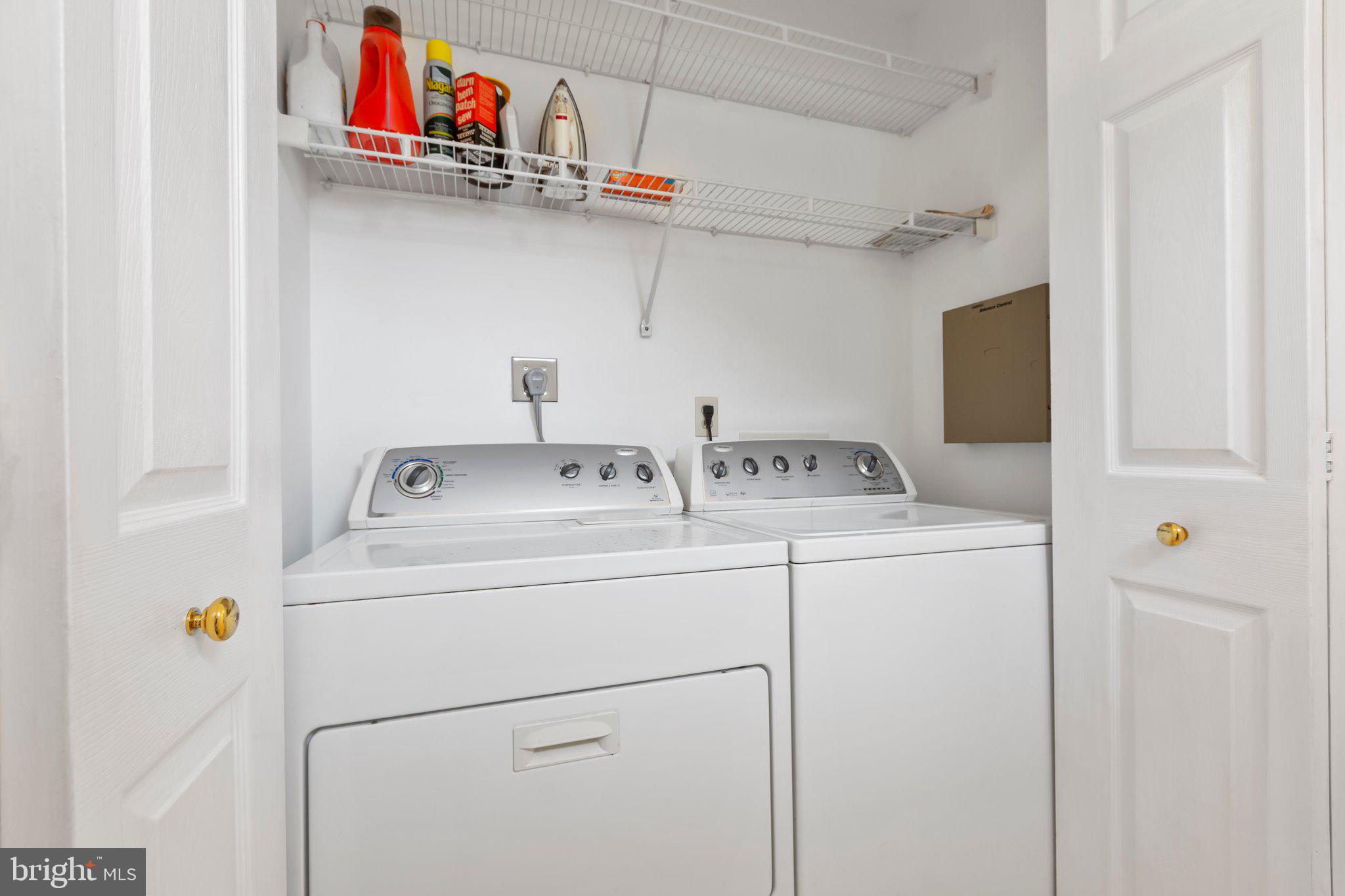 SUMMERLAKE - Residential