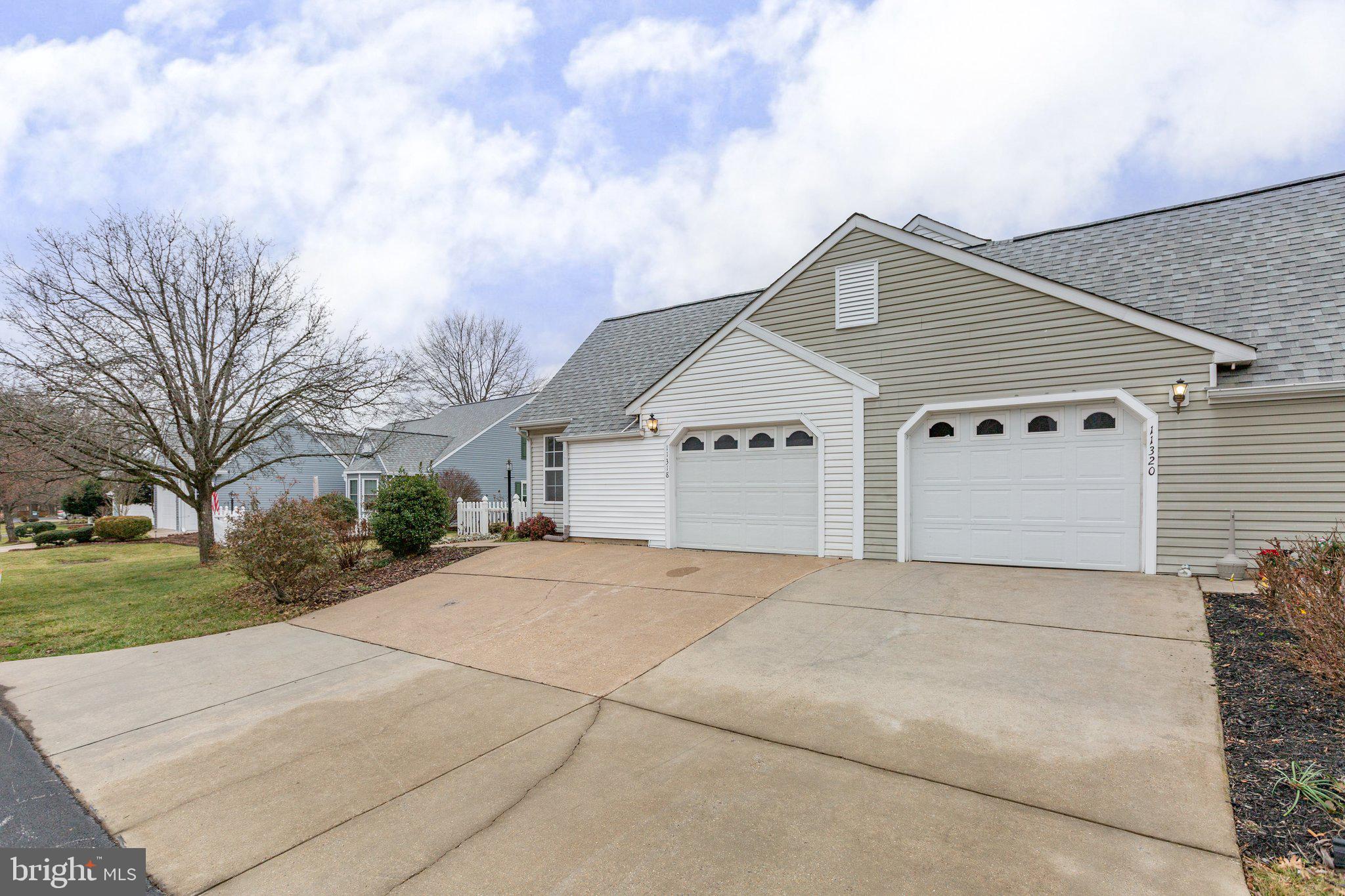 SUMMERLAKE - Residential