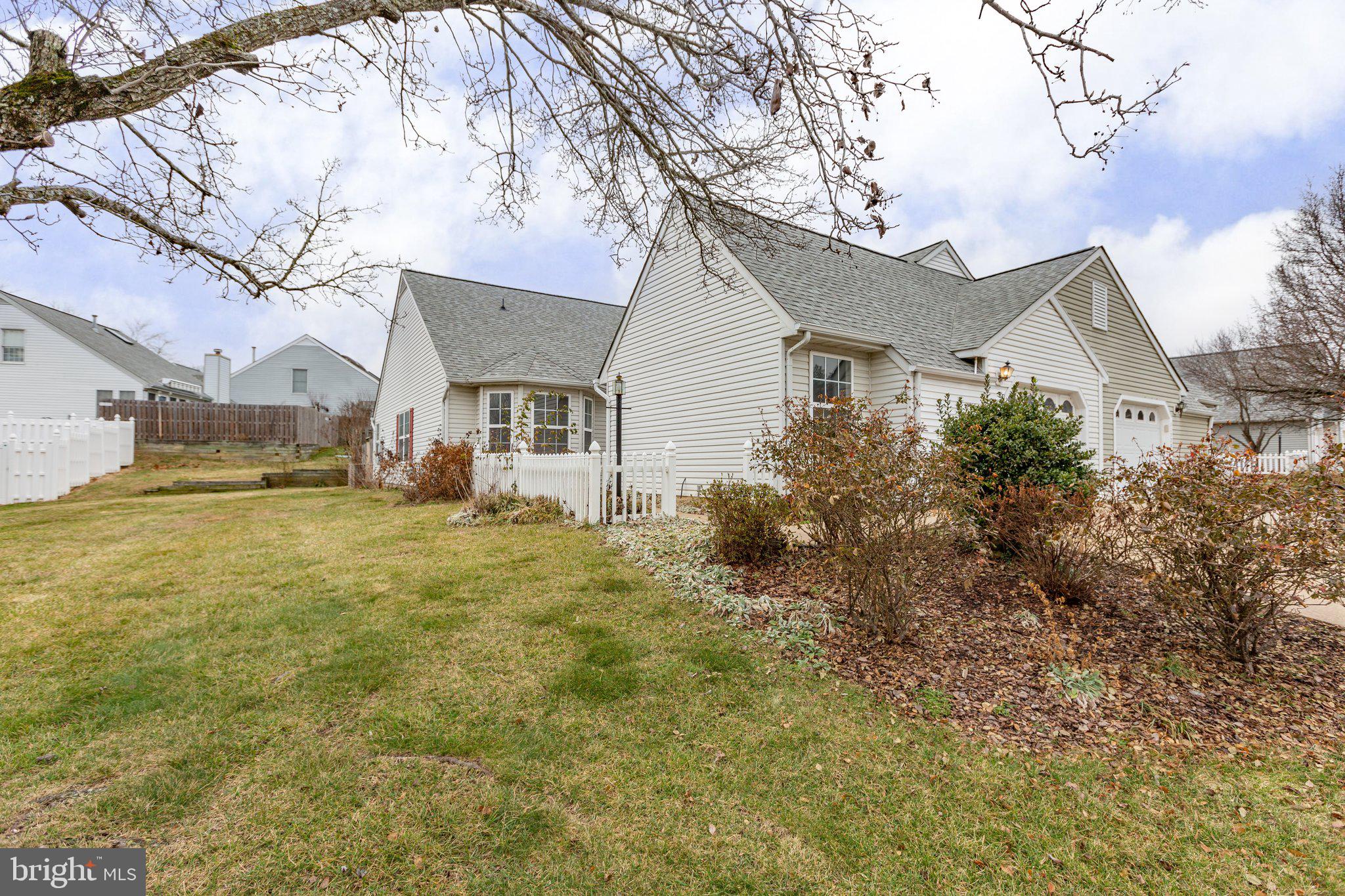 SUMMERLAKE - Residential