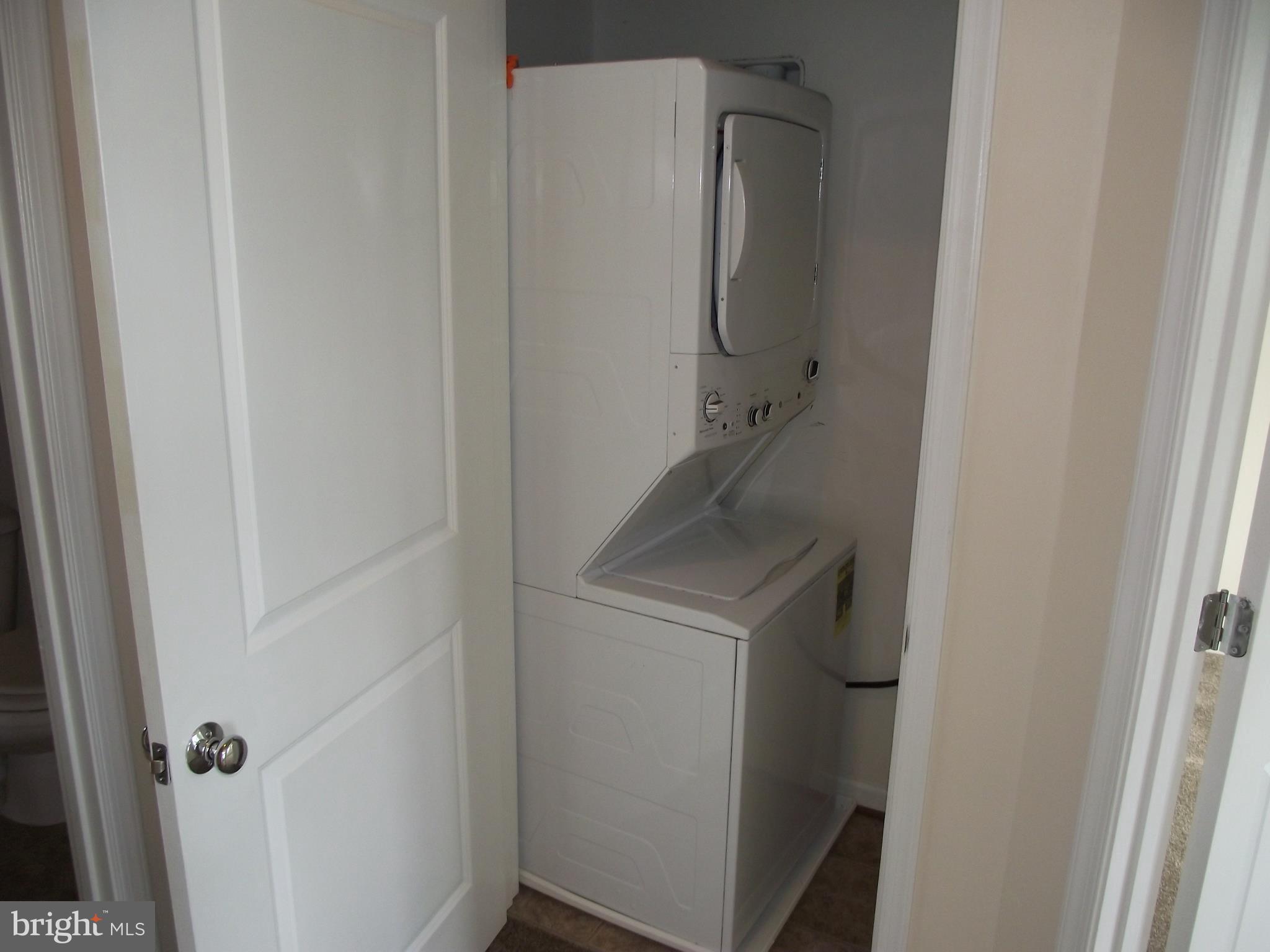 WOODSTREAM - Residential Lease