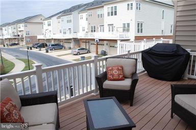 URBANA HIGHLANDS - Residential Lease