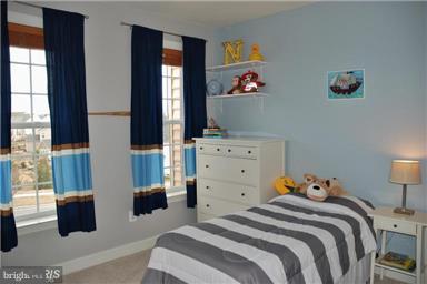 URBANA HIGHLANDS - Residential Lease