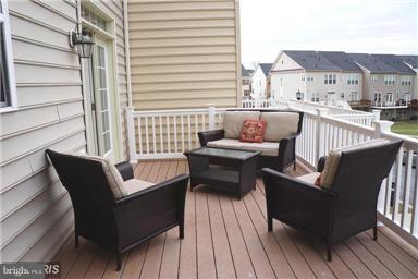 URBANA HIGHLANDS - Residential Lease