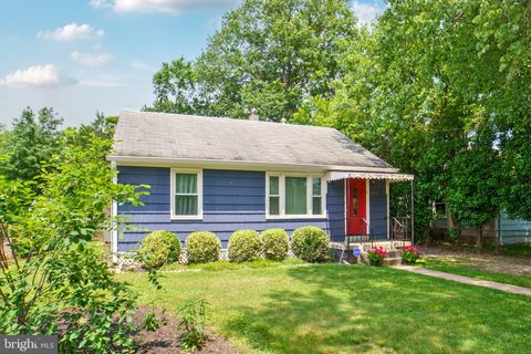 5014 SHERIDAN ST RIVERDALE MD 20737