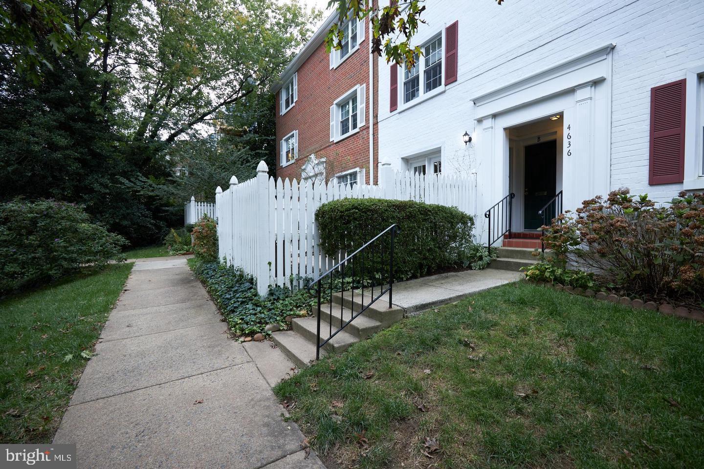 THE ARLINGTON - Residential Lease