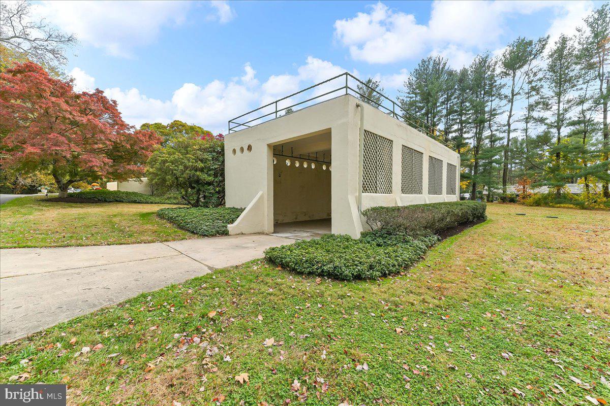 OWLS NEST - Residential