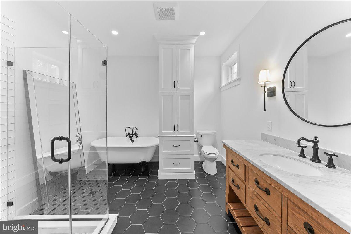 OWLS NEST - Residential