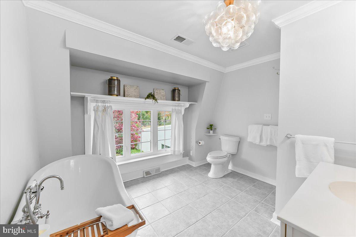 OWLS NEST - Residential