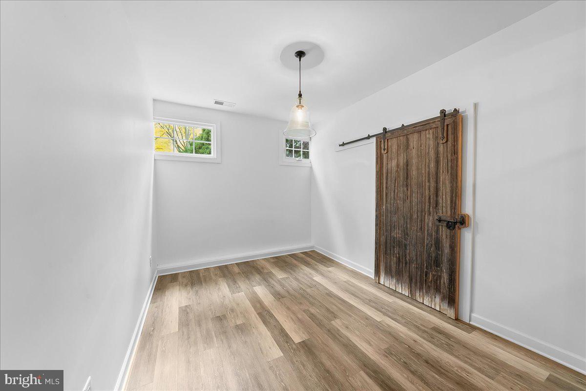 OWLS NEST - Residential