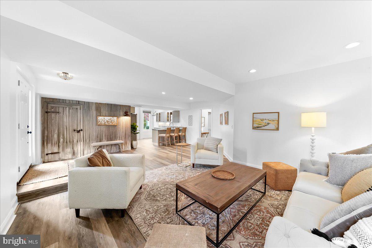 OWLS NEST - Residential