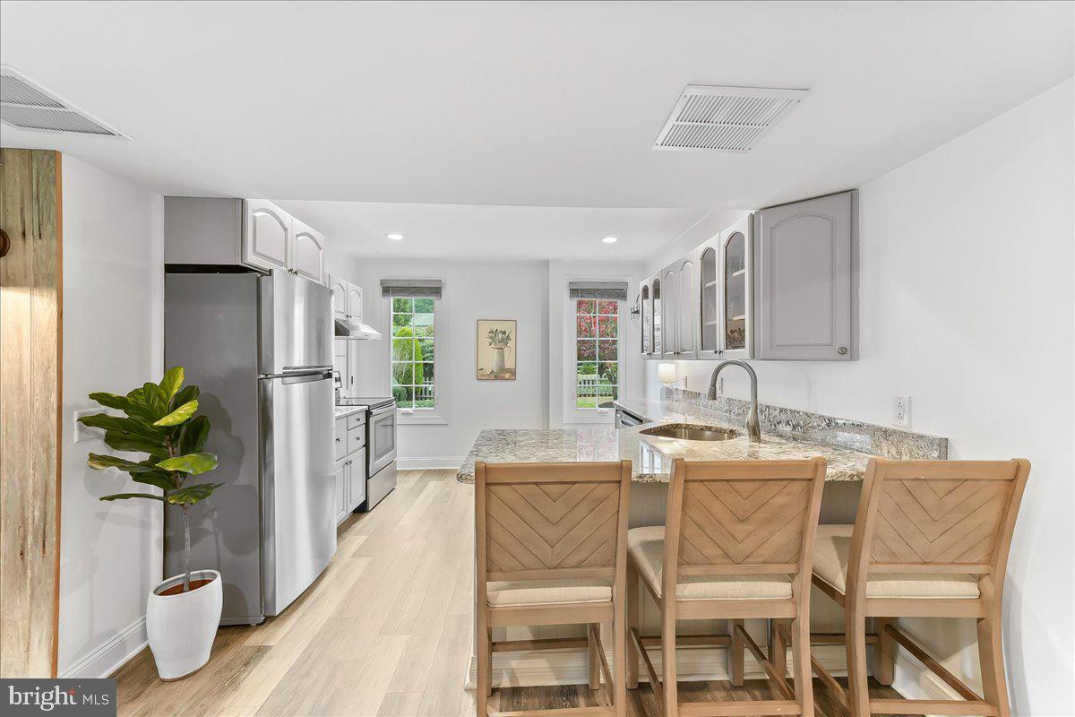 OWLS NEST - Residential