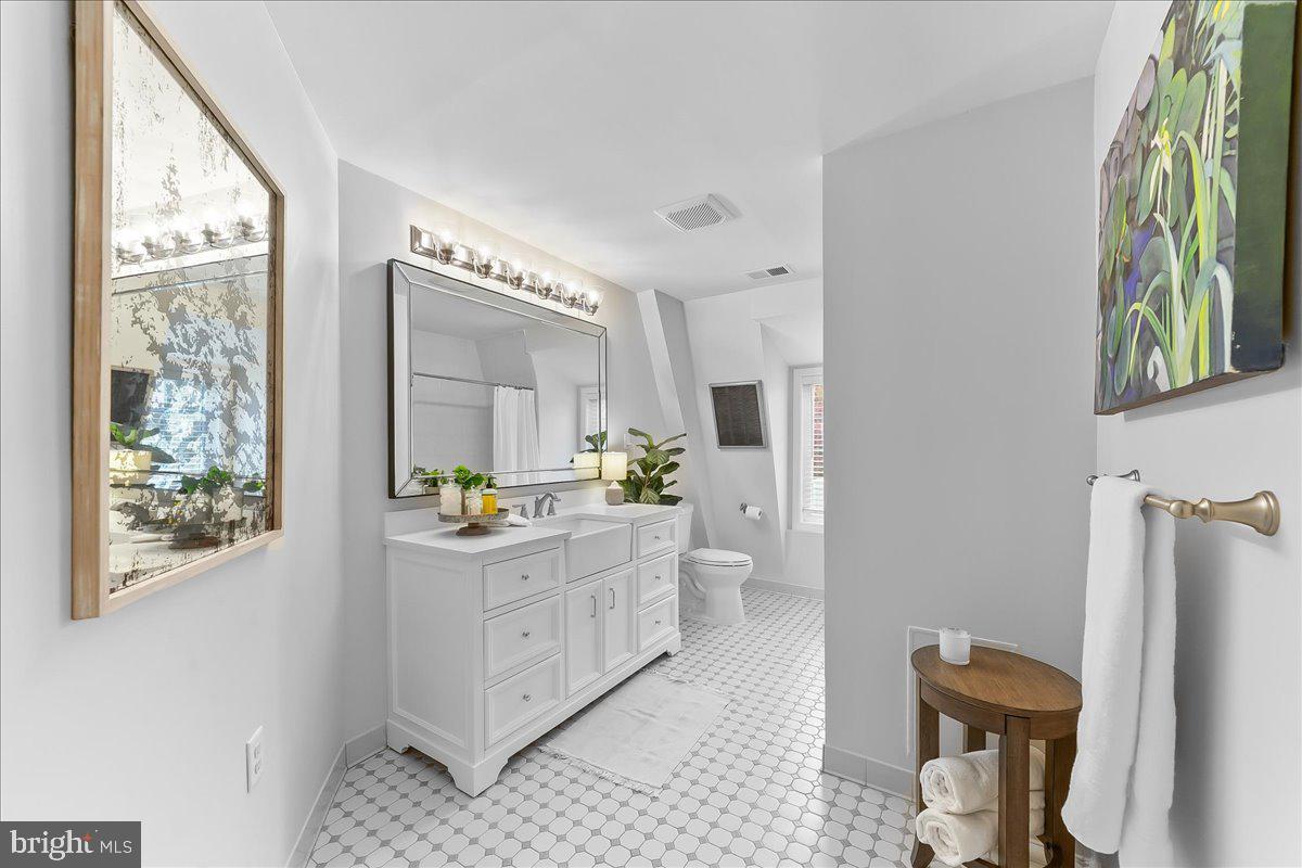 OWLS NEST - Residential