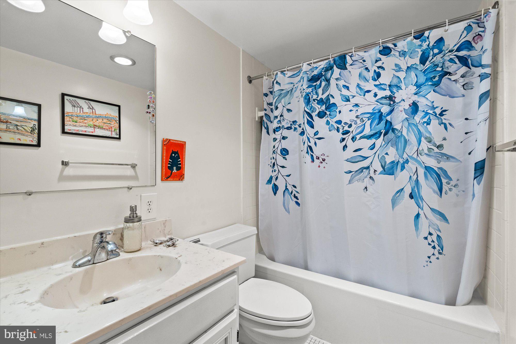 FRIENDSHIP HEIGHTS - Residential