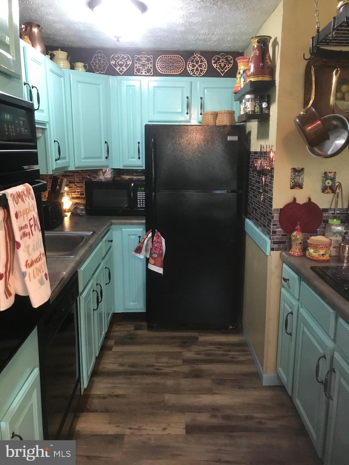 THE HILL CONDOS - Residential