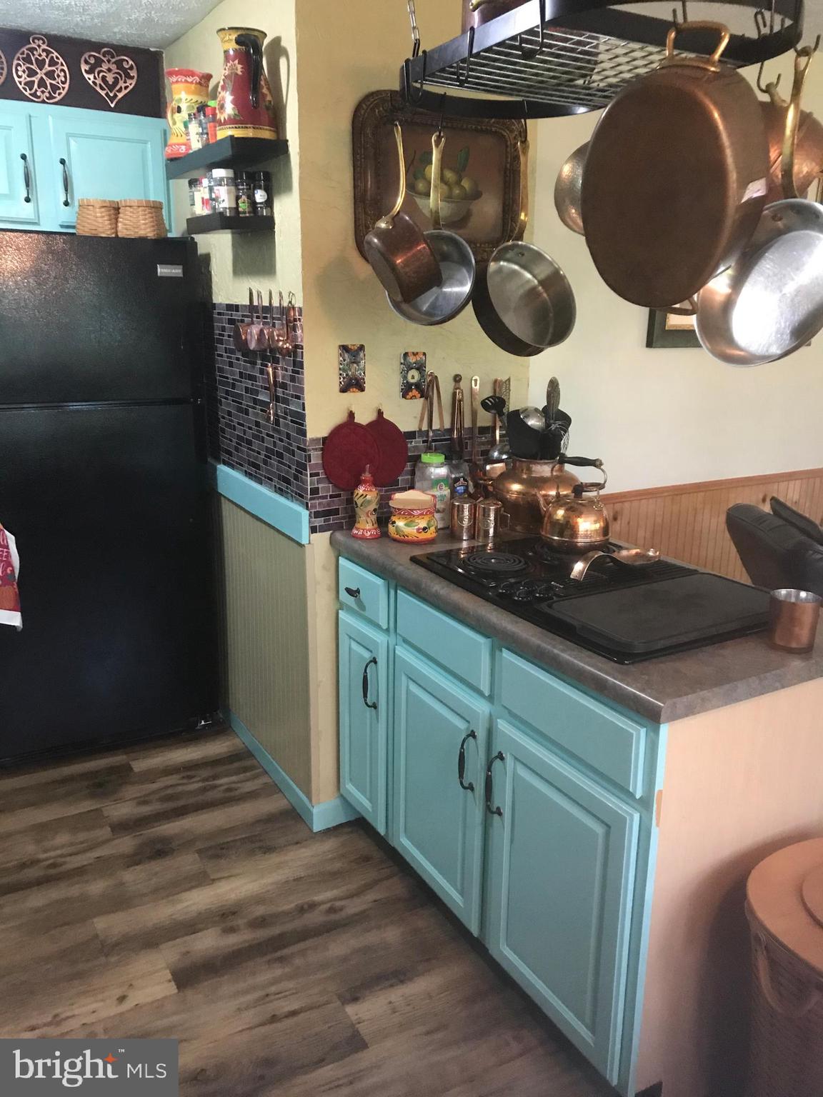 THE HILL CONDOS - Residential