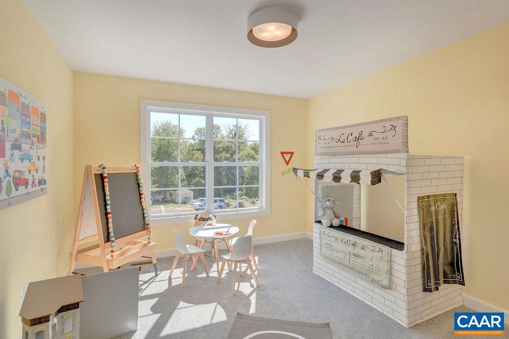MEADOW BROOK - Residential