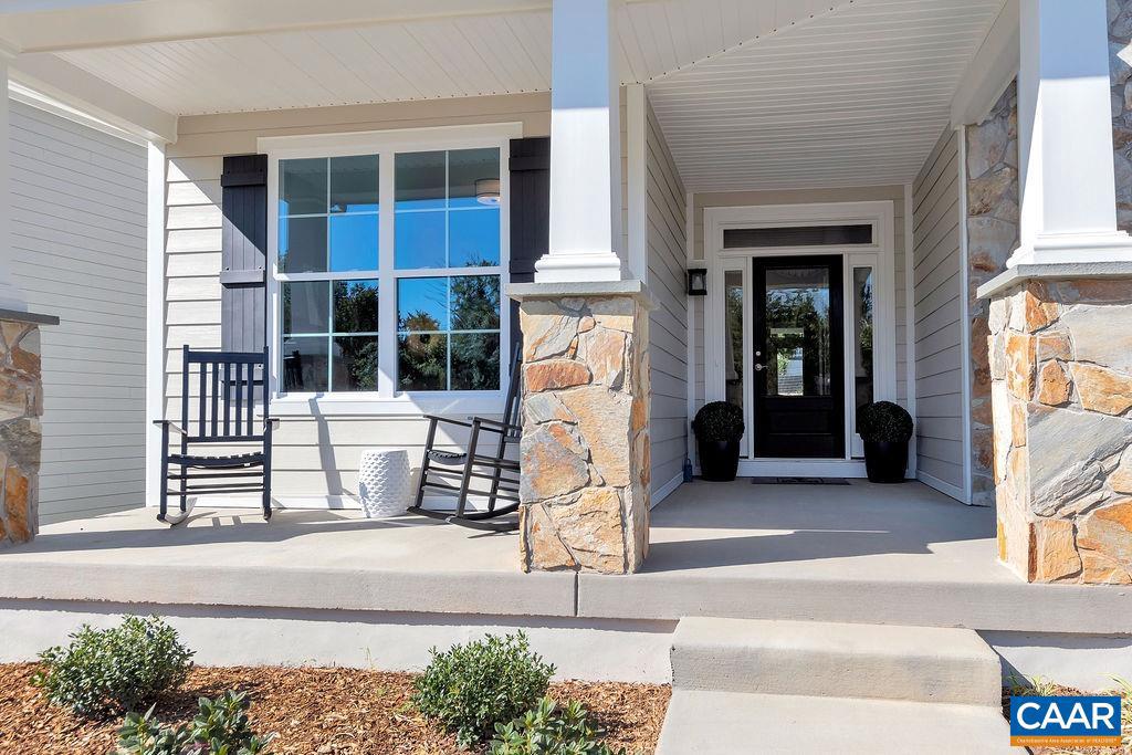 MEADOW BROOK - Residential