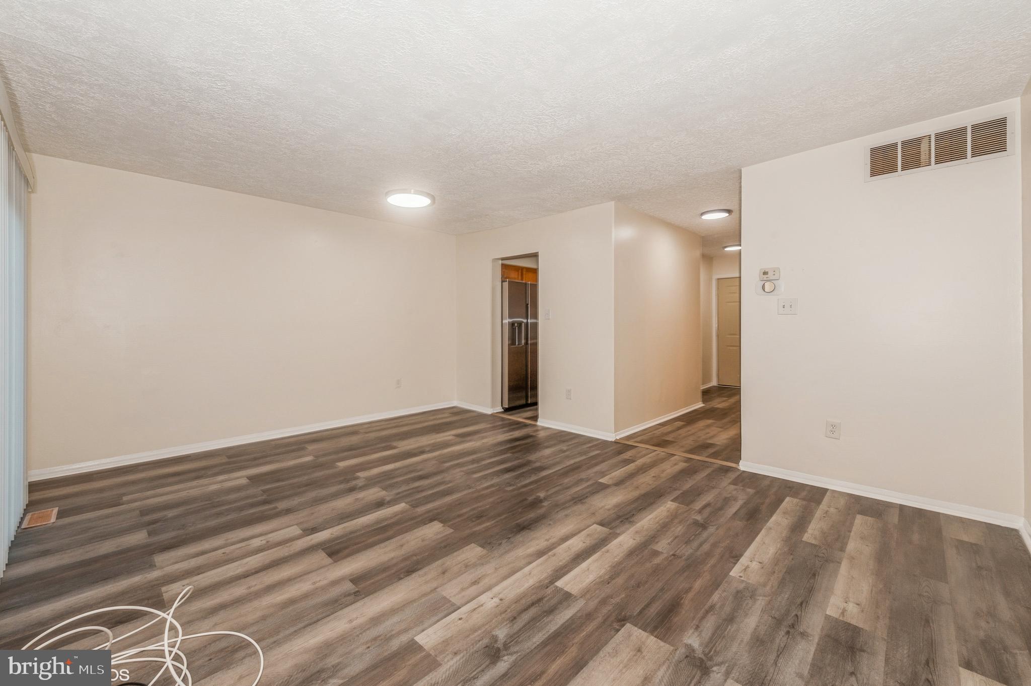 19 MOORING COURT