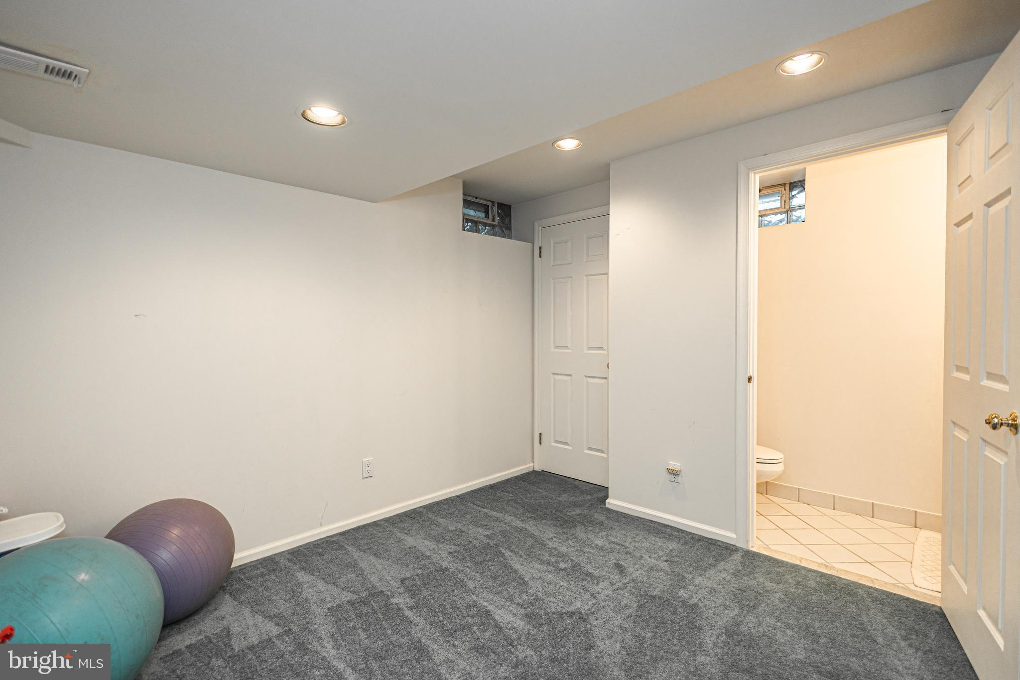 WYNNEWOOD - Residential