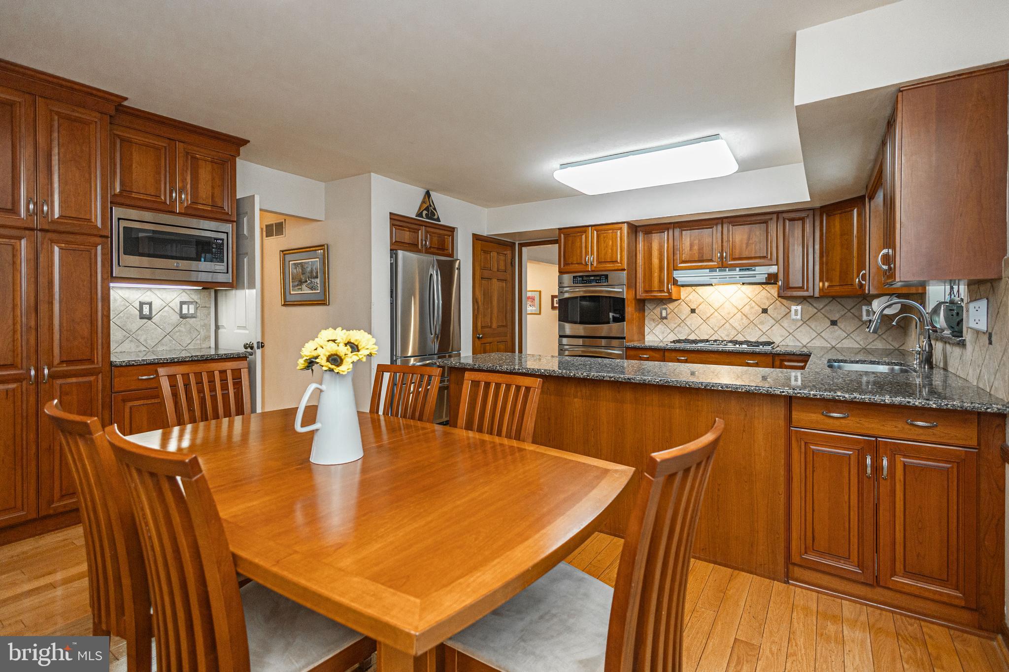 WYNNEWOOD - Residential