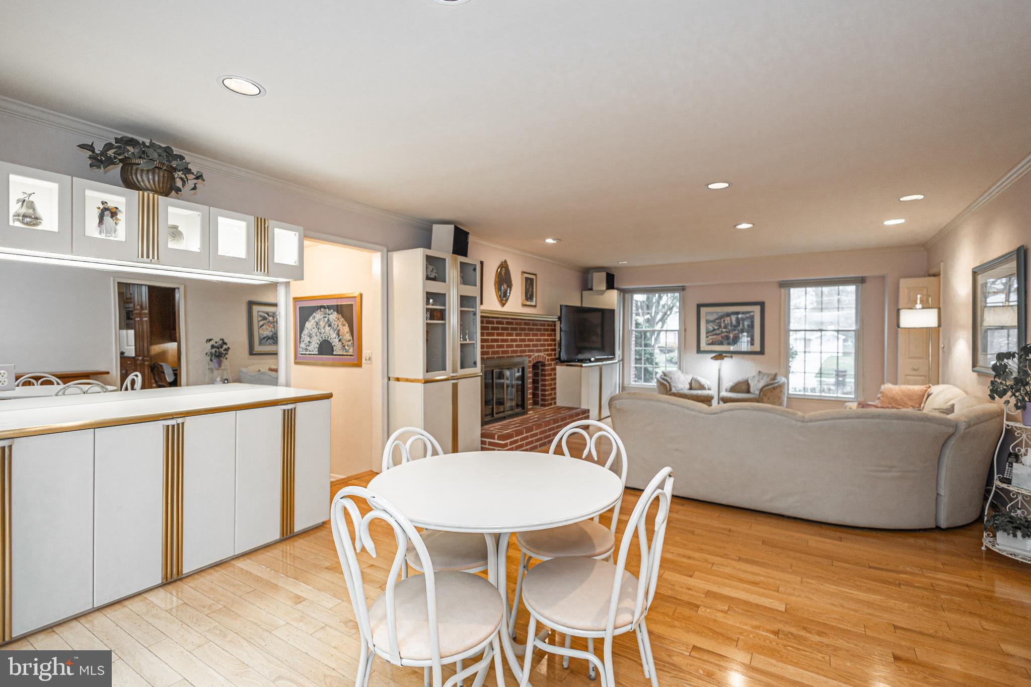 WYNNEWOOD - Residential