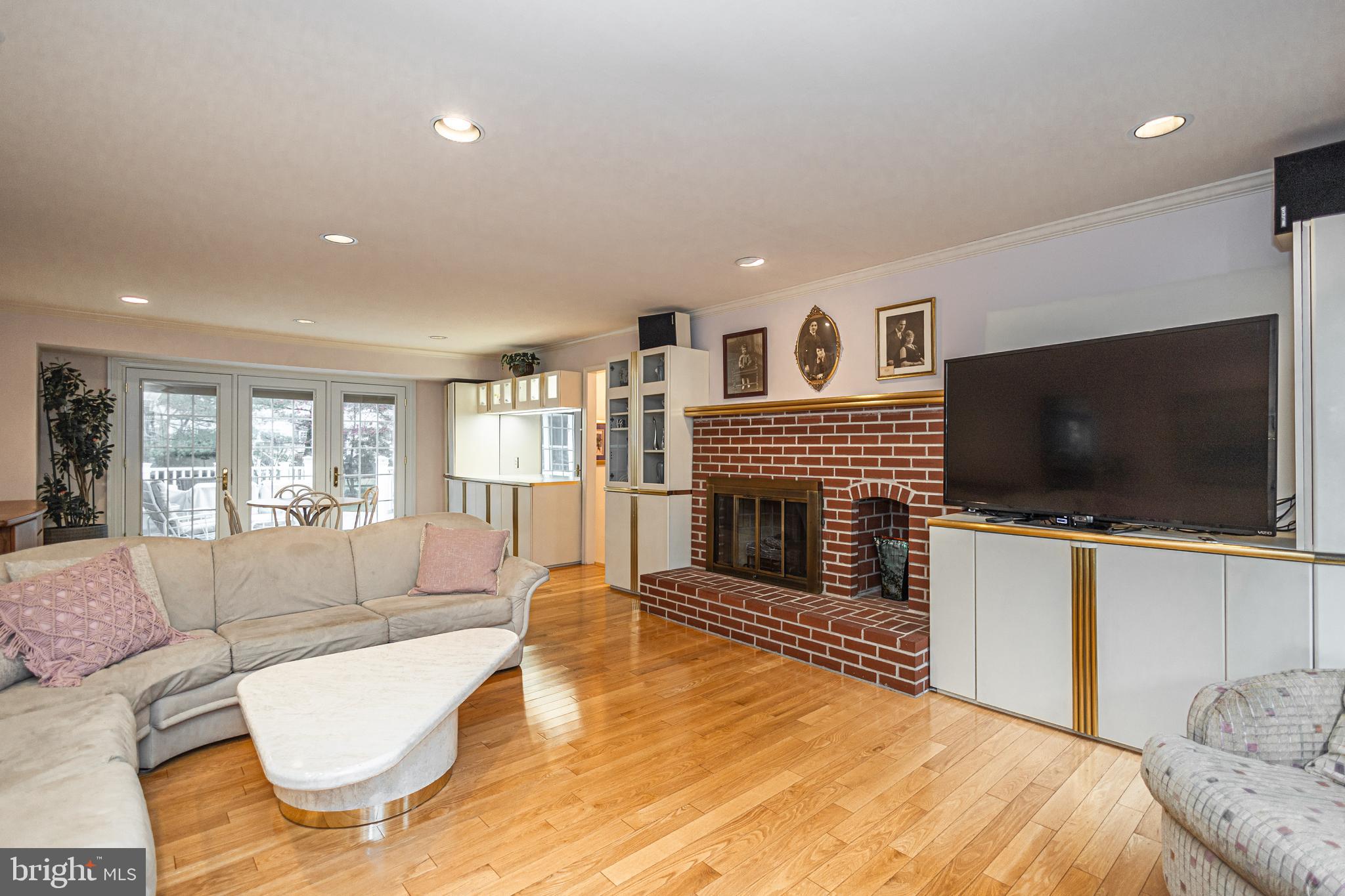 WYNNEWOOD - Residential