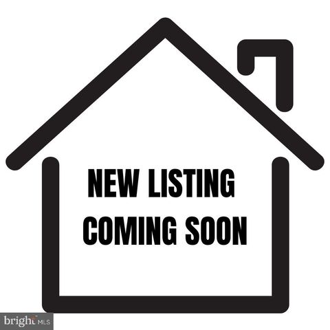 834 WHEELER HILL DRIVE SE 834 WASHINGTON DC 20032