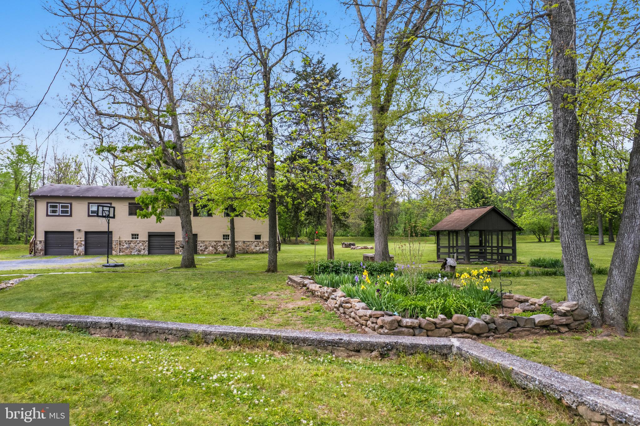 STRASBURG RD - Residential