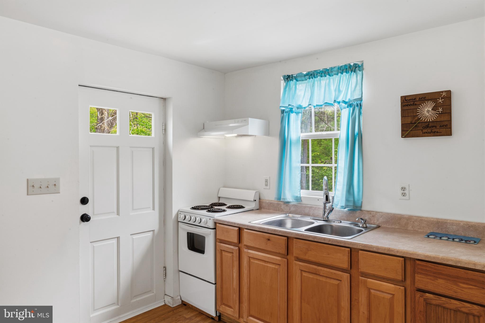 STRASBURG RD - Residential