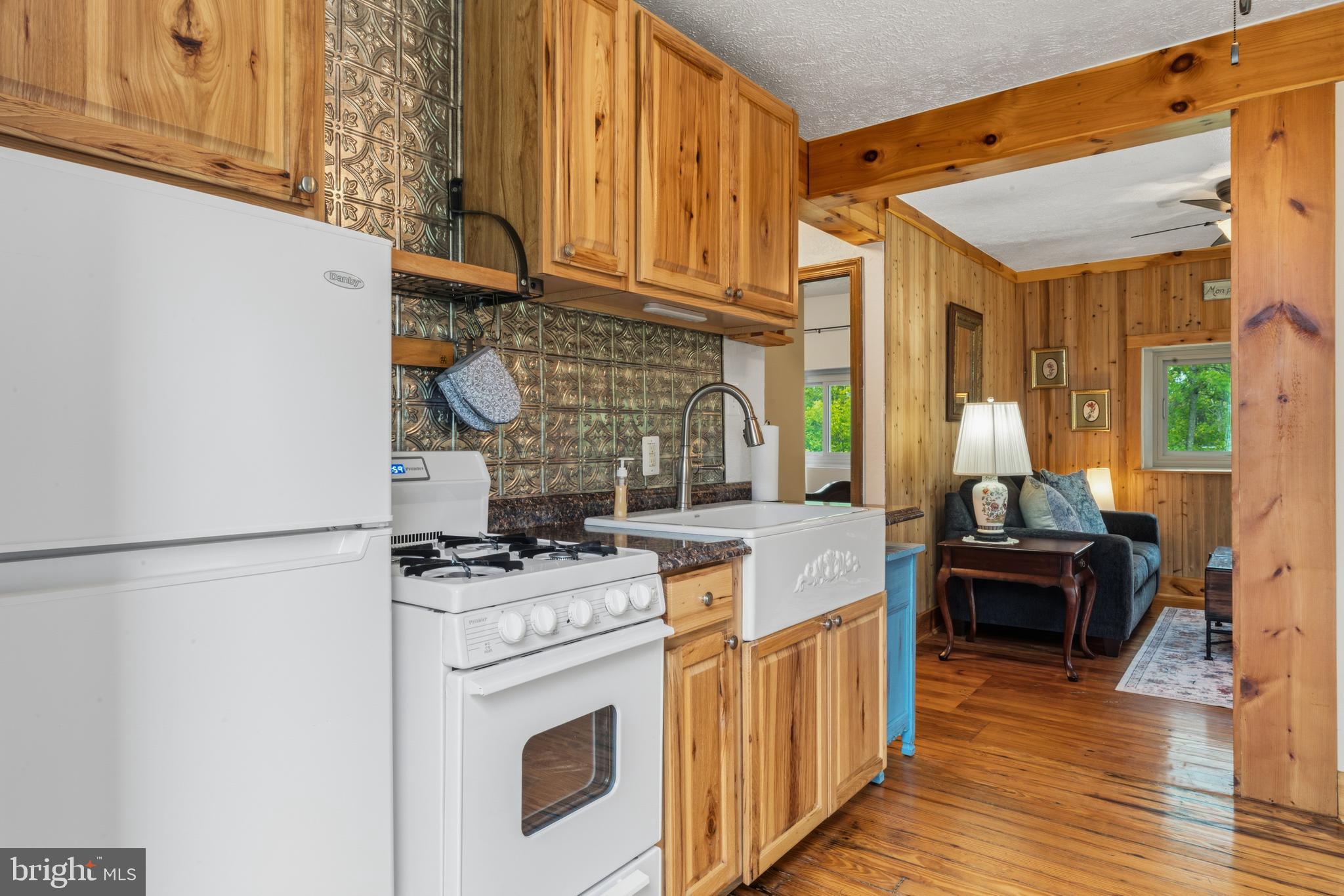 STRASBURG RD - Residential