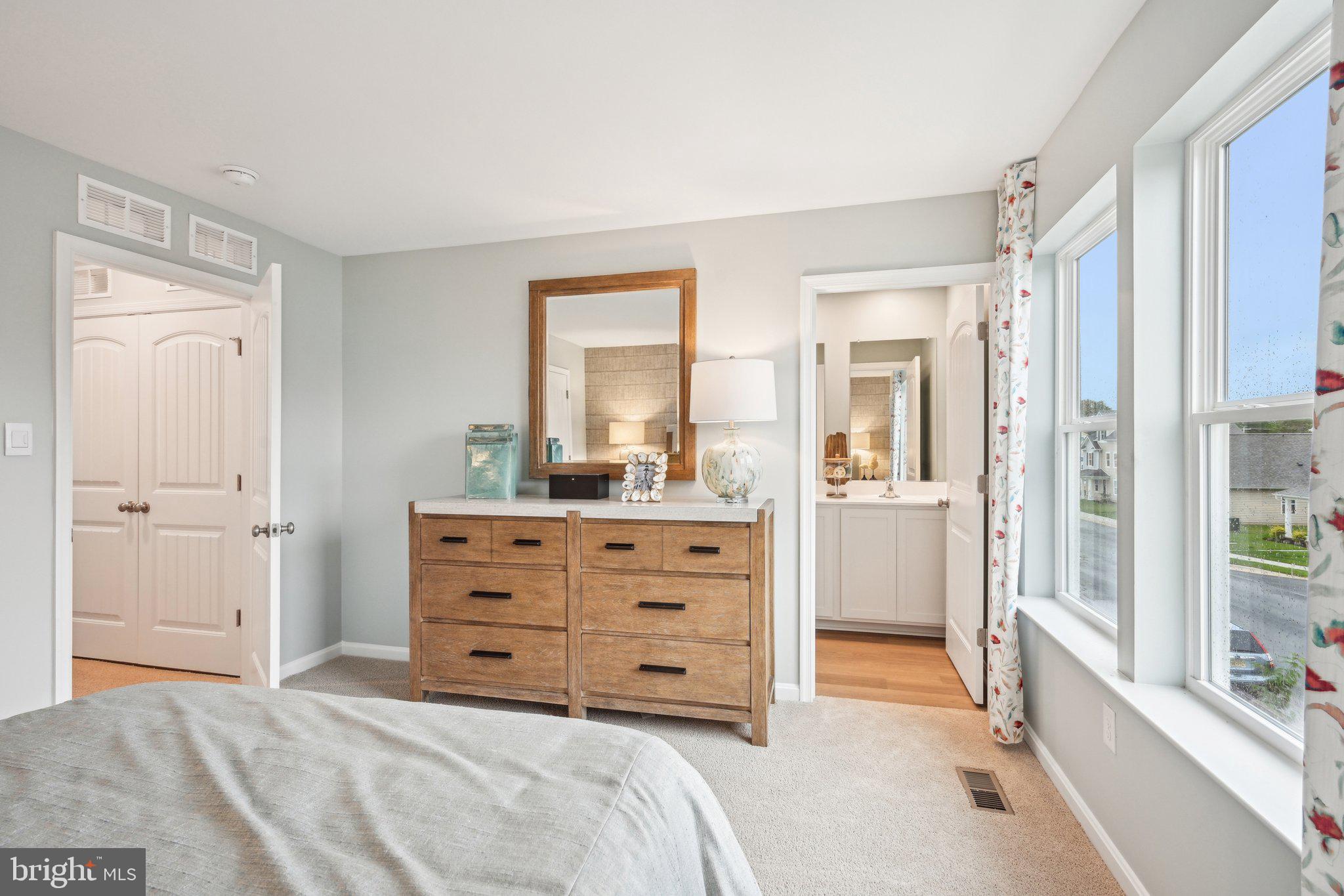 HERITAGE TRACE - Residential