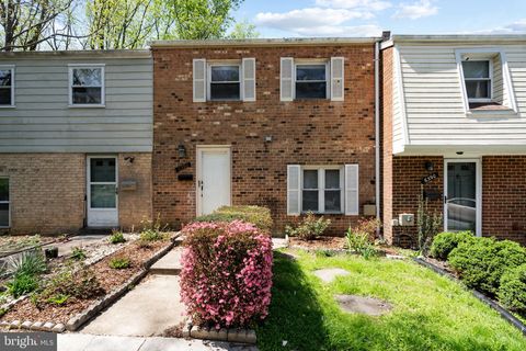 6392 EIGHTH CIRCLE ALEXANDRIA VA 22312