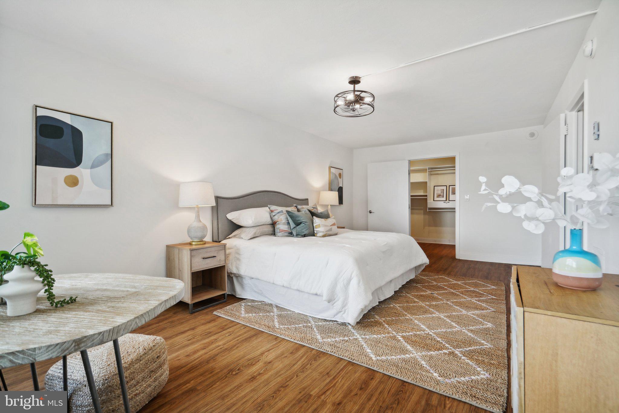 FAIRMOUNT - Residential