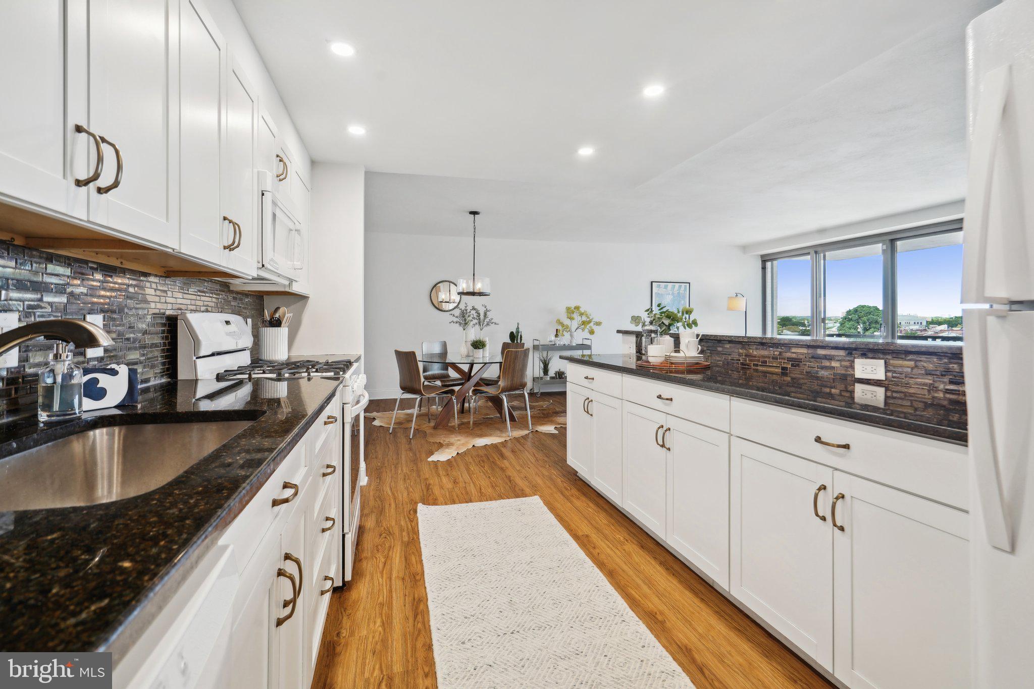 FAIRMOUNT - Residential