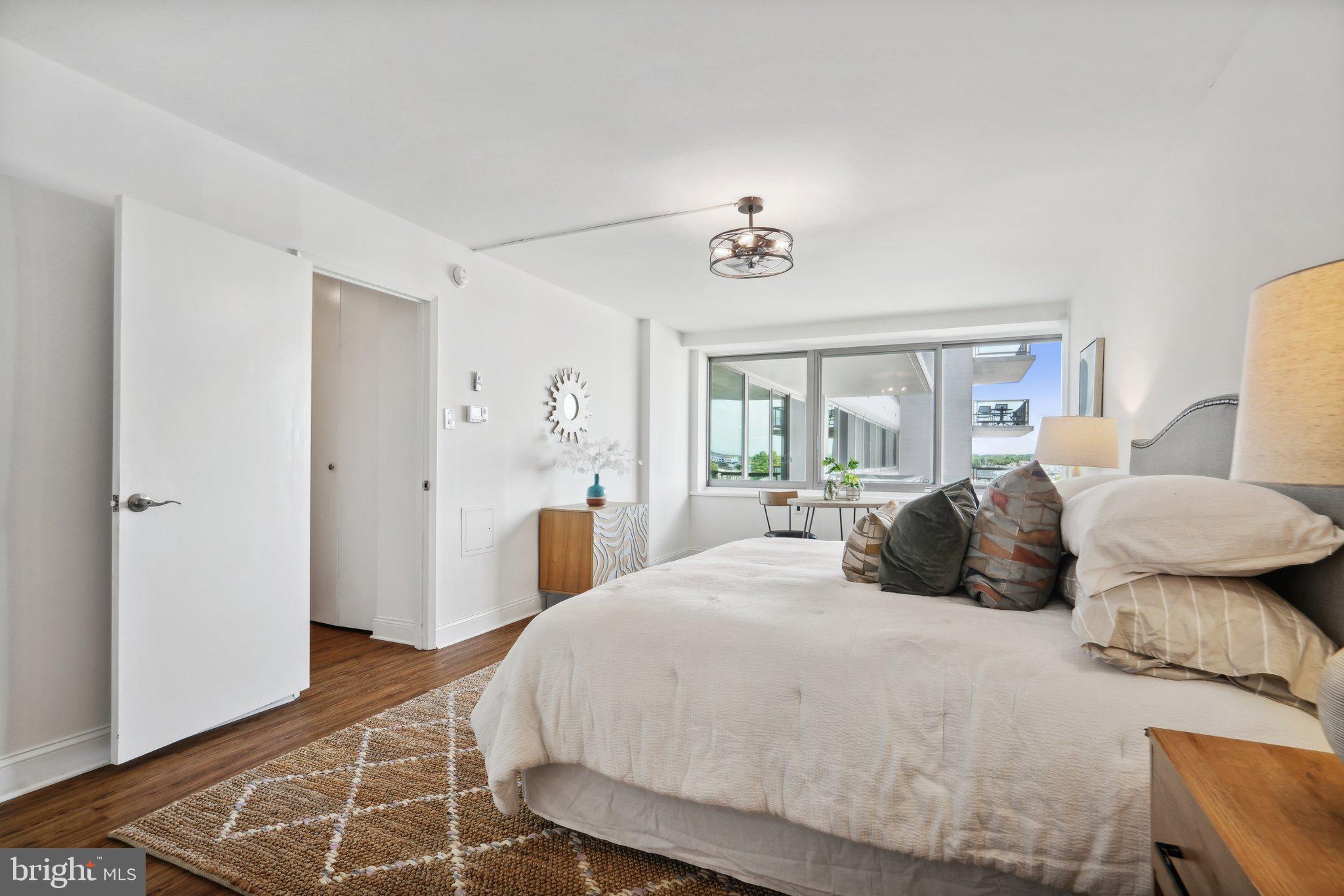 FAIRMOUNT - Residential