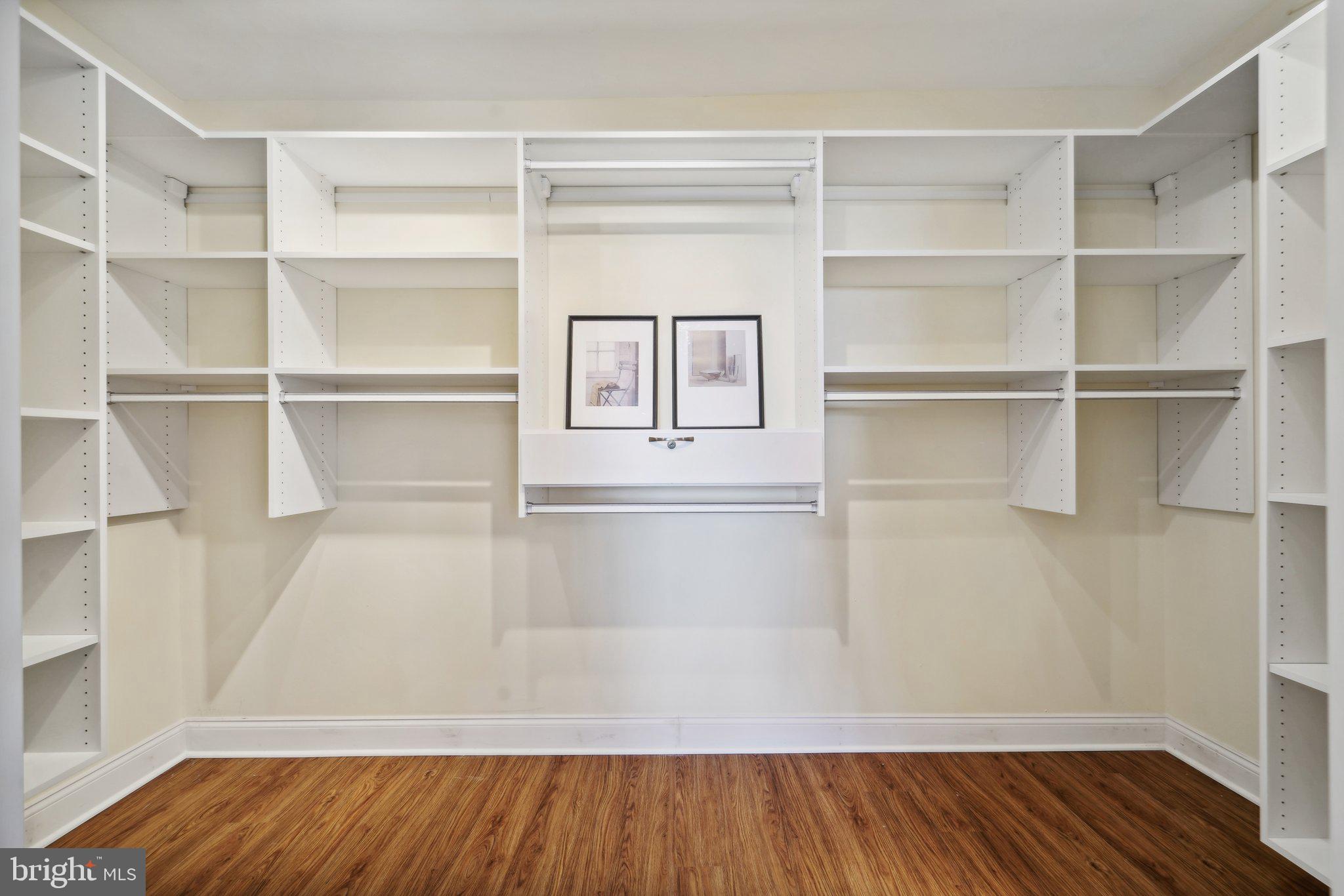 FAIRMOUNT - Residential