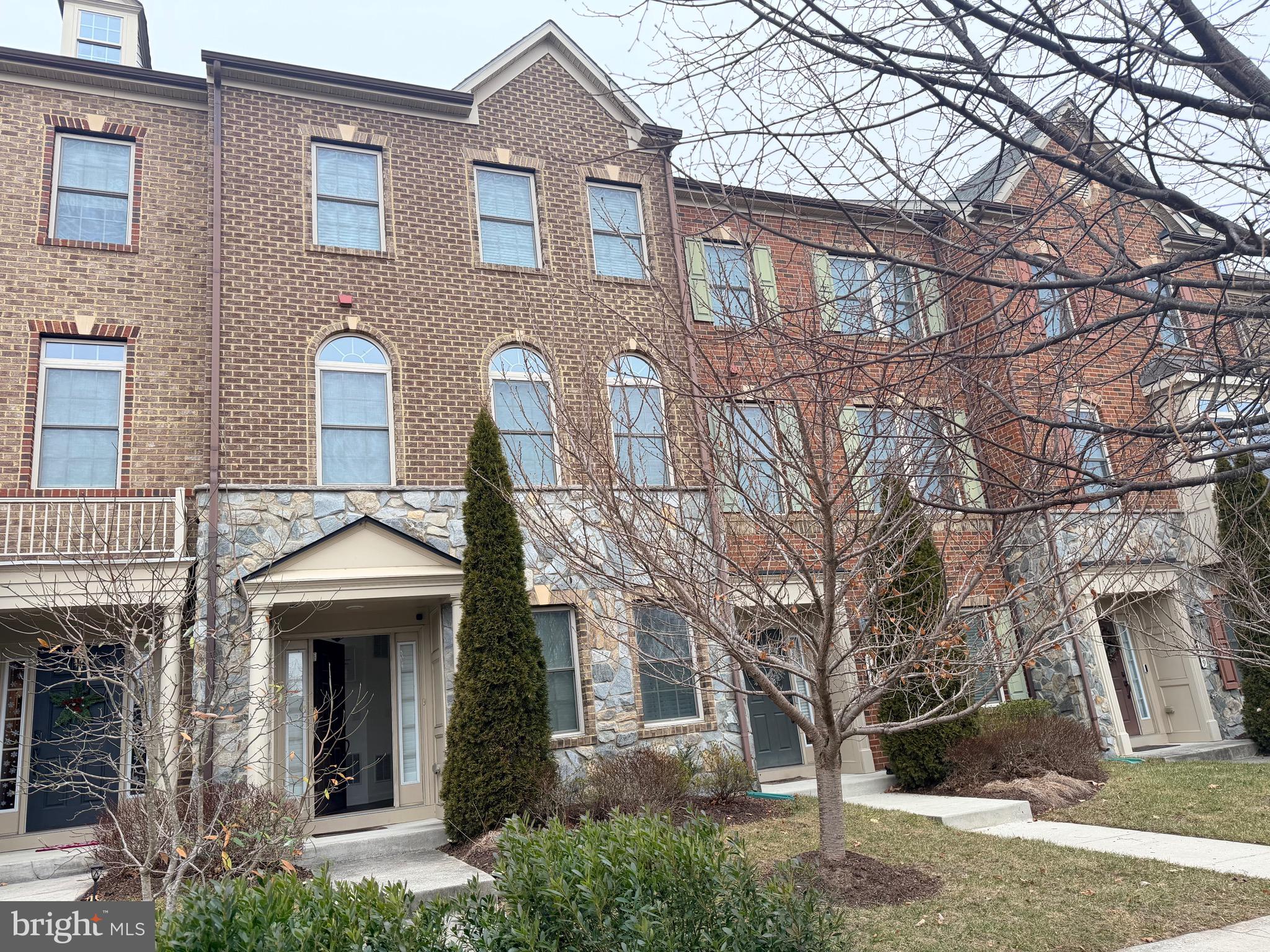 KATHERINE B EGGERL - Residential Lease