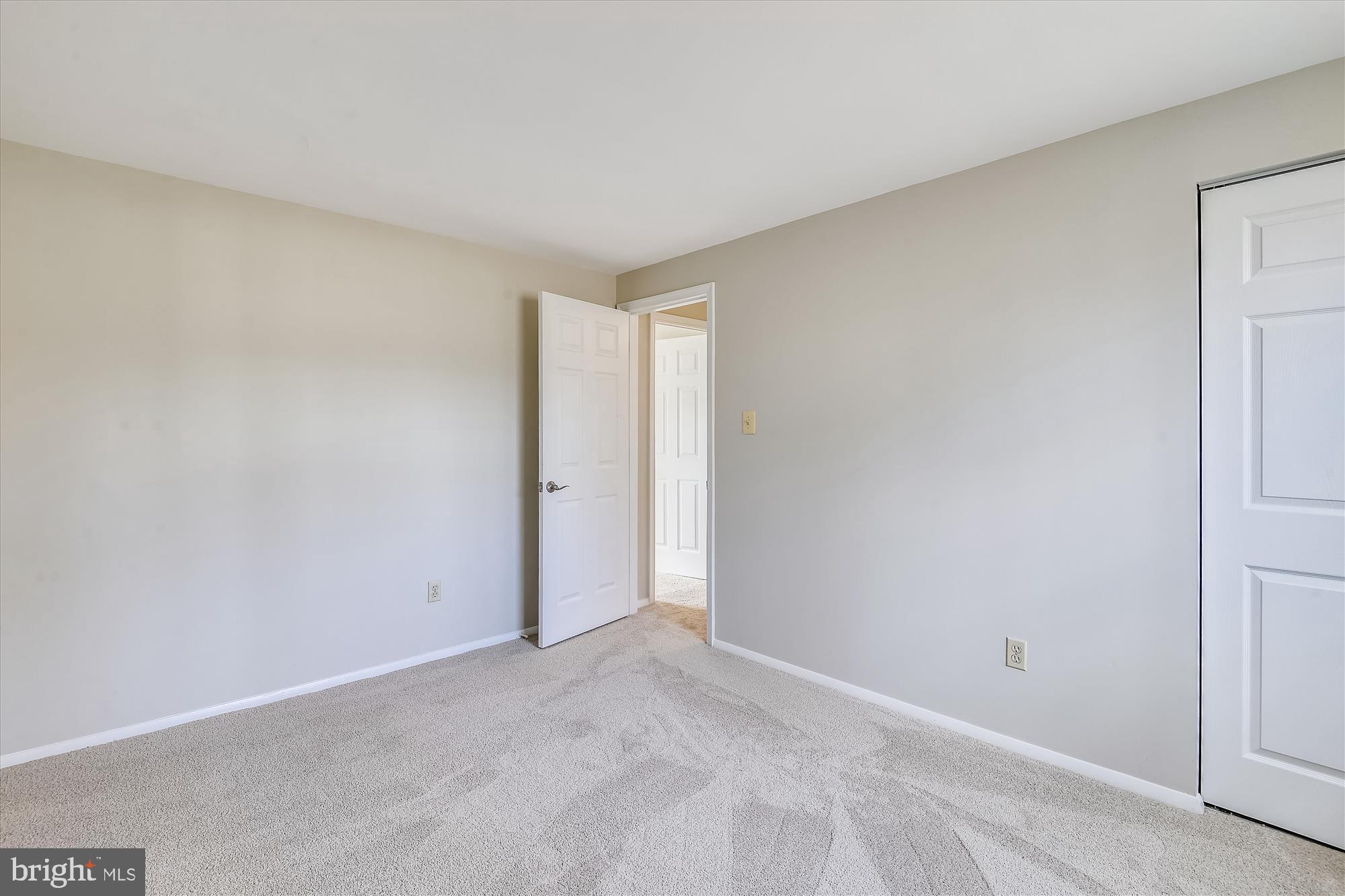 NEWINGTON FOREST - Residential