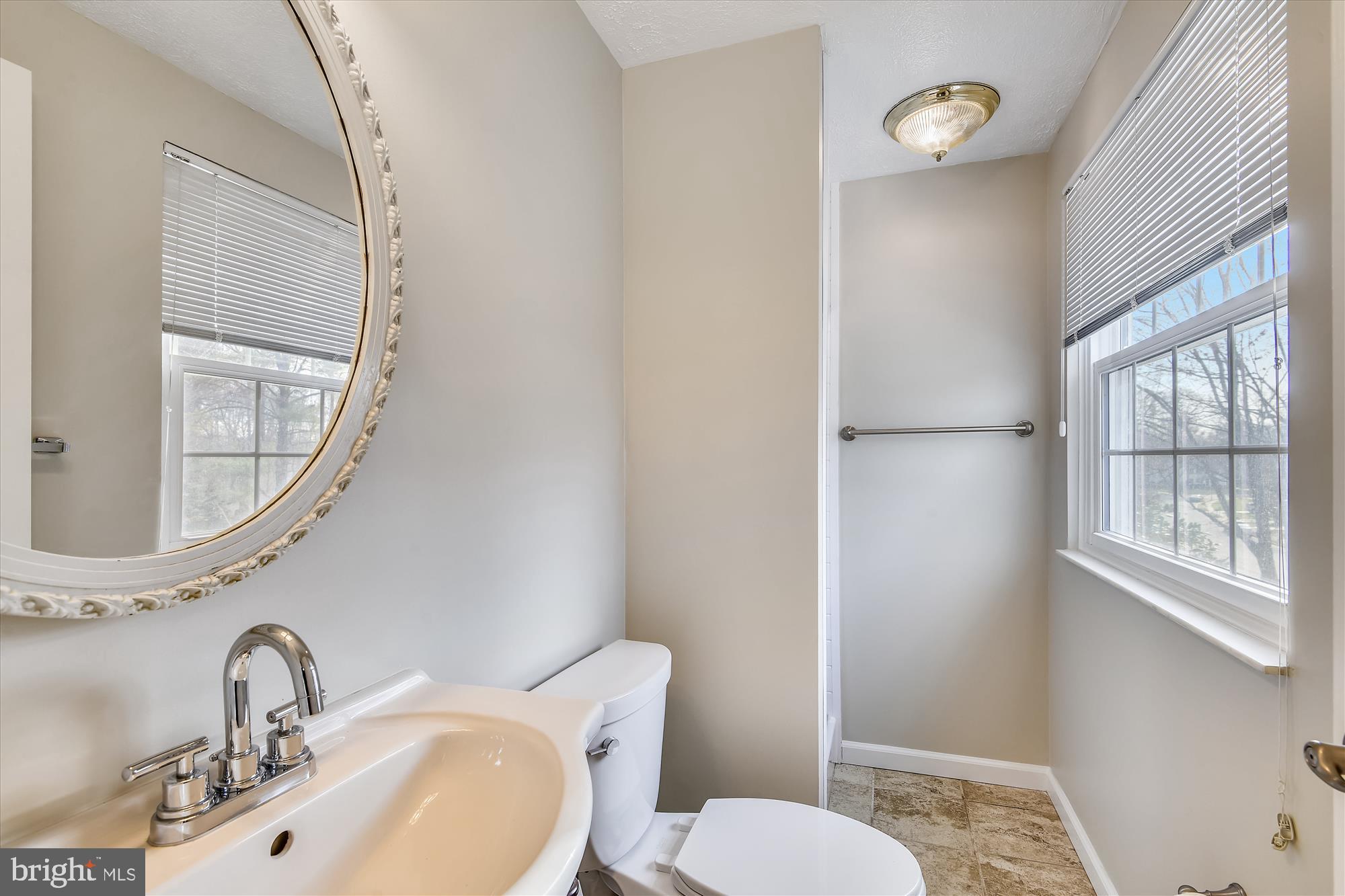 NEWINGTON FOREST - Residential