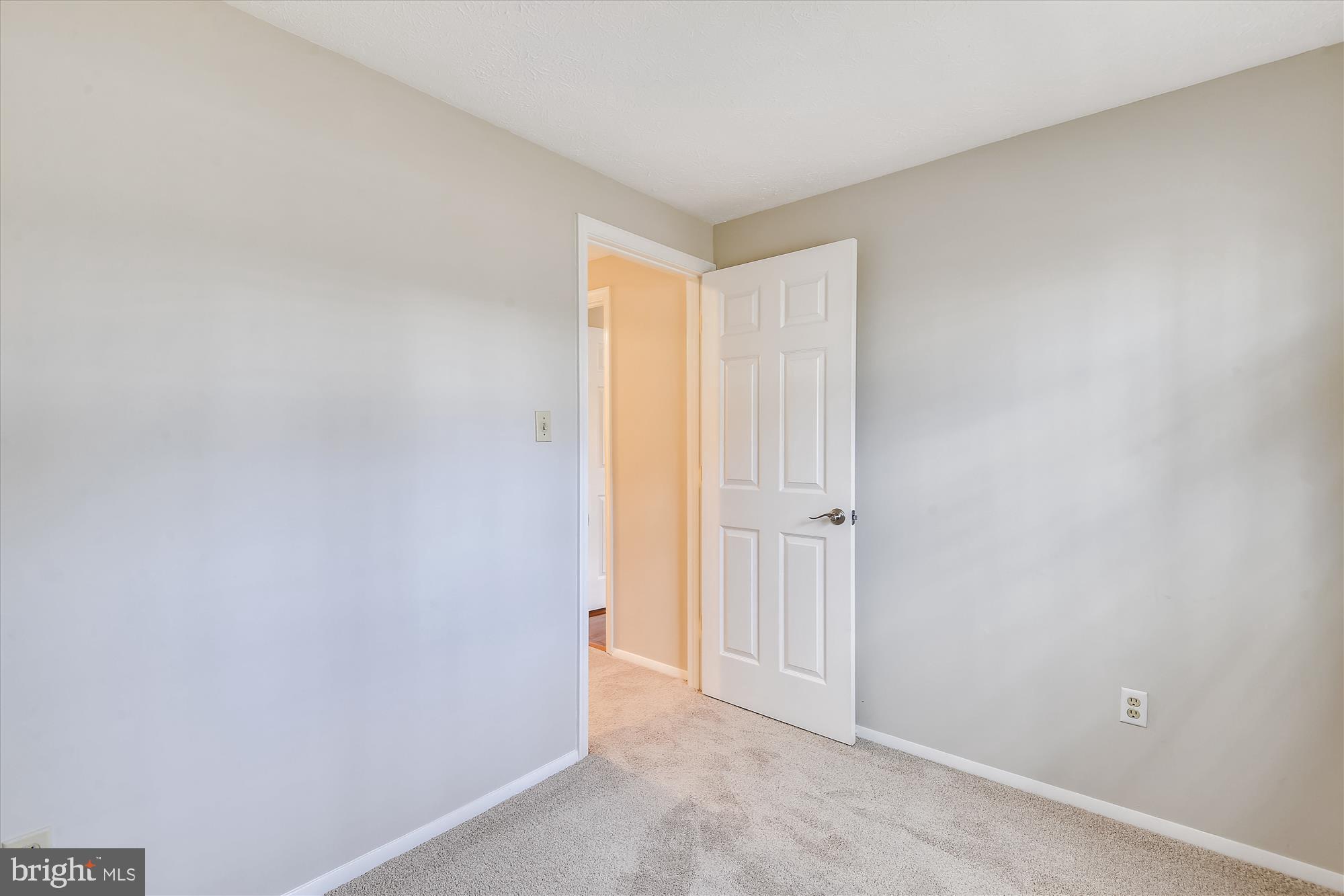 NEWINGTON FOREST - Residential