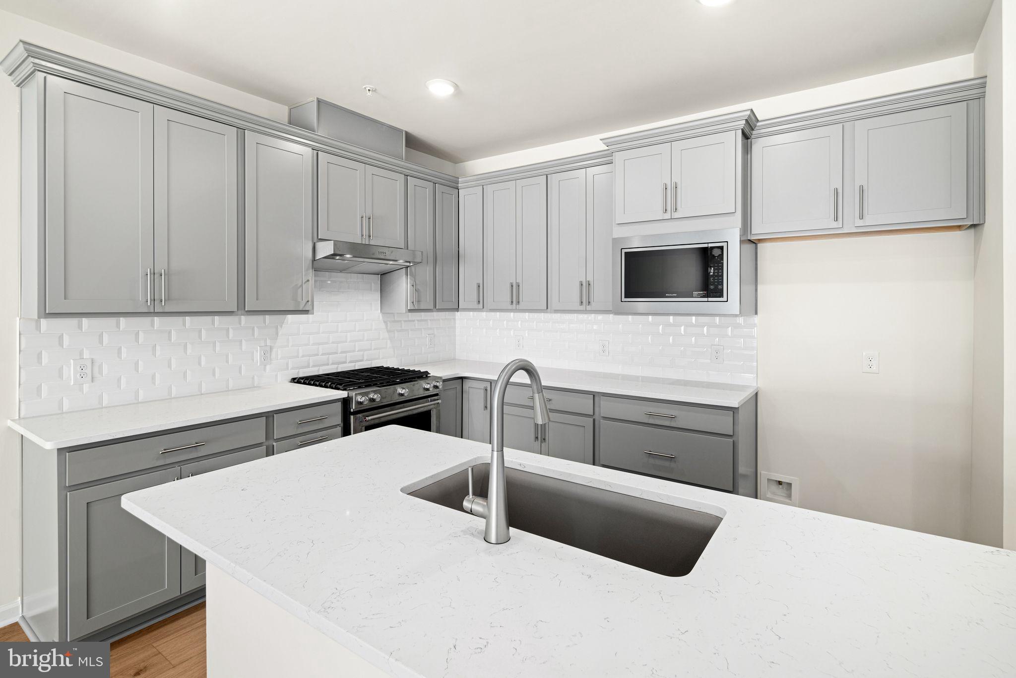 DEL WEBB NORTH PENN - Residential