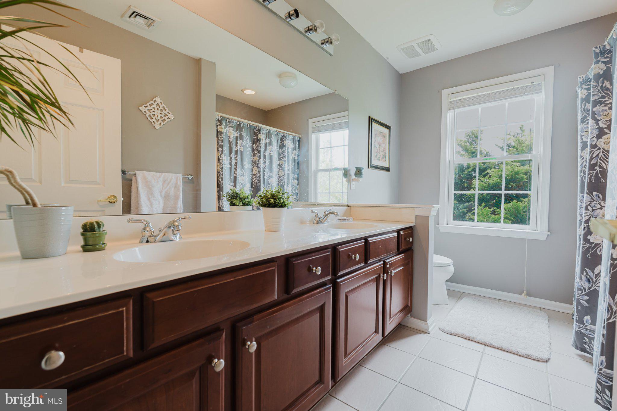 SUNRISE VALLEY - Residential