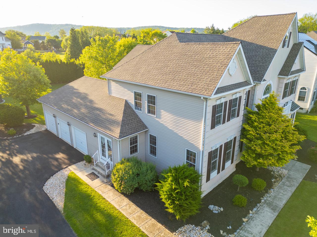 SUNRISE VALLEY - Residential