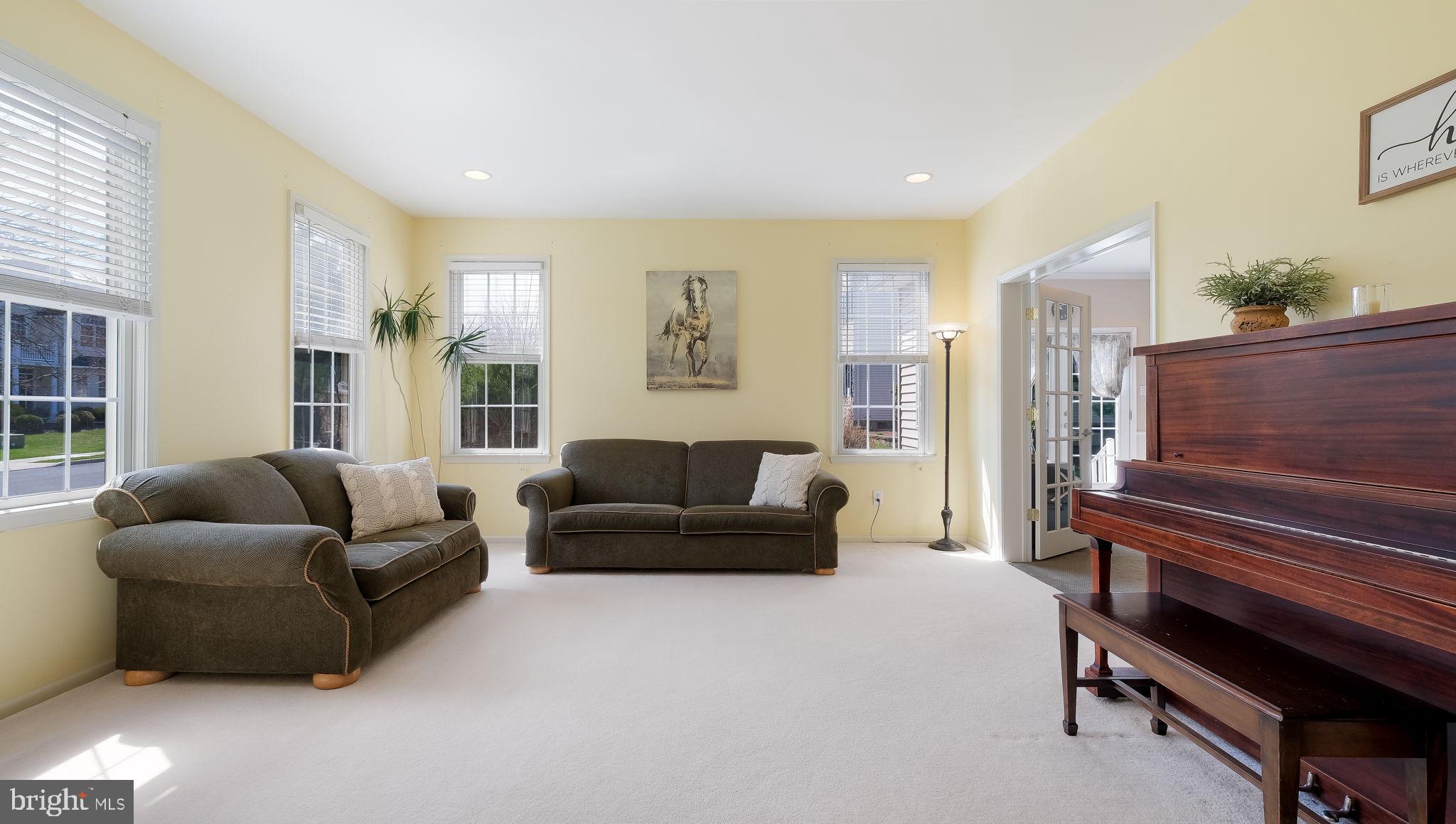 SUNRISE VALLEY - Residential